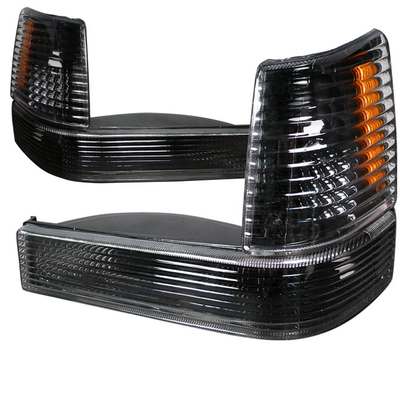 1993-96 Jeep Grand Cherokee Bumper + Corner Lights, Black