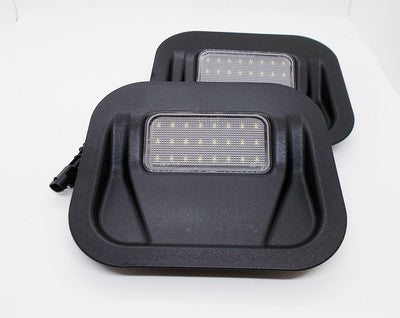 2019-23 Silverado/Sierra 1500, 2020-23 Silverado/Sierra HD with MultiPro tailgate LED tailgate step light with plastic bezel