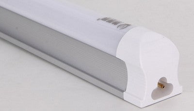 T8 Style LED shop lights, 4 foot, 120 LED's, 22 Watts, Light colour, Daylight, 4500 kelvin